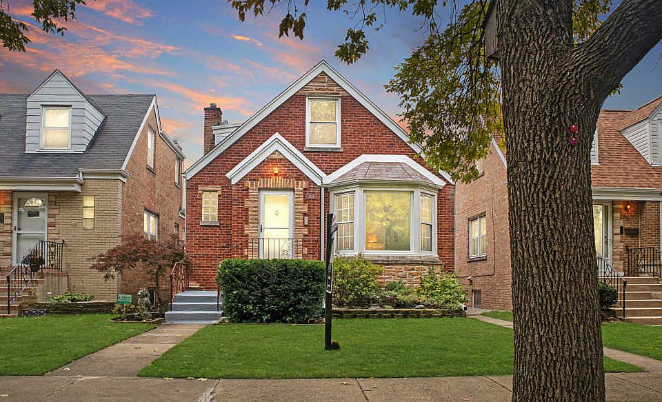 1st image of 3248 N Plainfield Ave