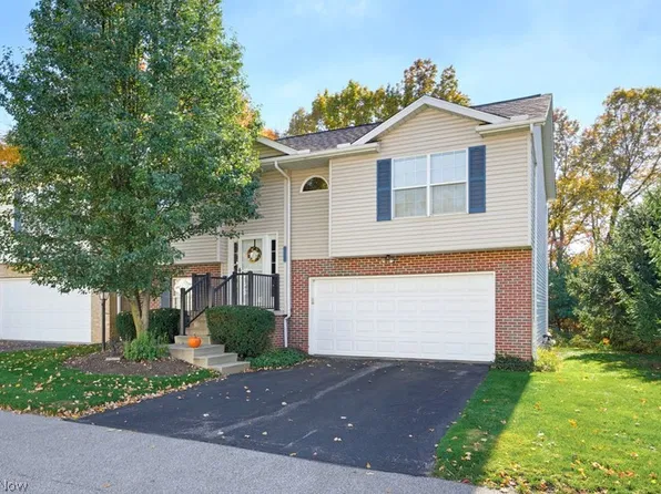 11 River Ridge Ln, Munroe Falls, OH 44262