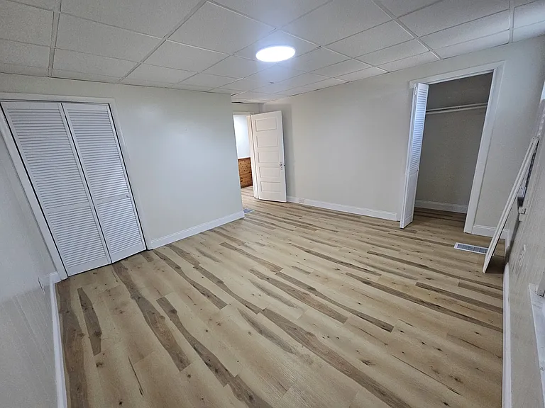 5234 Waltherman St — Photo 10