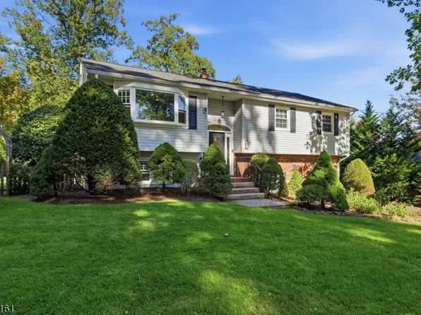 1 Arlington Dr, Denville Twp., NJ 07834