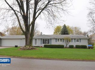 1387 Glen Rd, Green Bay, WI 54313