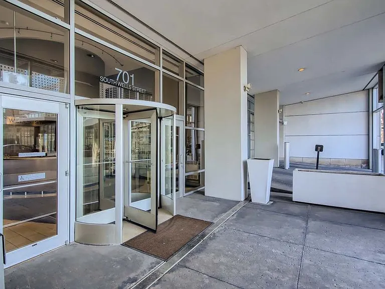 701 S Wells St #2104 — Photo 14