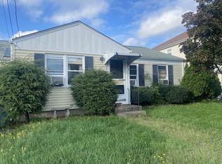 224 Benefit St, Pawtucket, RI 02861