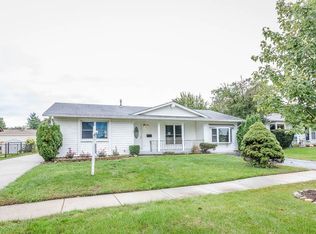 988 Cooper Ct, Elk Grove Village, IL 60007