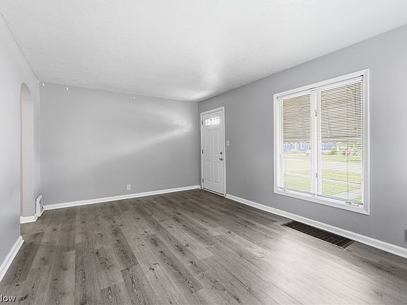 5th image of 311 Fowles Rd