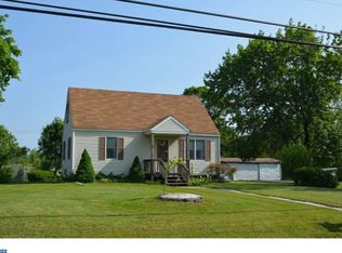 301 Sharon Rd, Robbinsville, NJ 08691