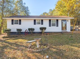 6 Valley View Dr, Cartersville, GA