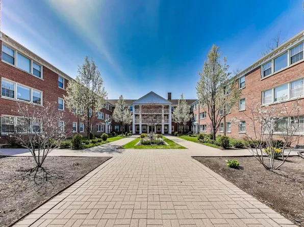 2256 Sherman Ave APT 1, Evanston, IL 60201