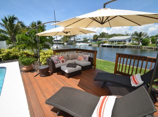 114 Deleon Rd, Cocoa Beach, FL 32931