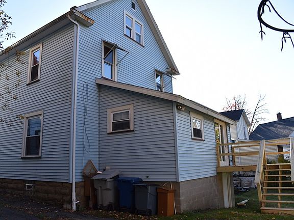 5th image of 564 Smith St
