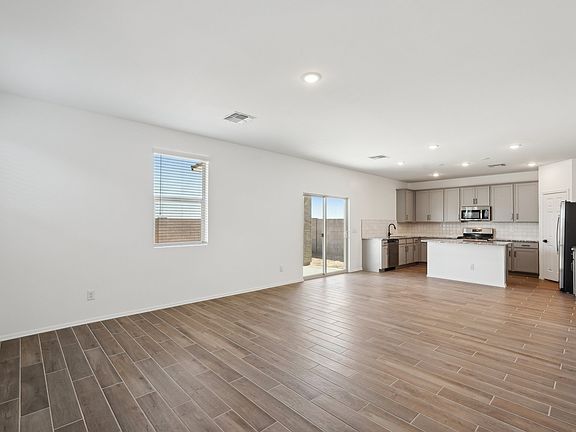 Amarillo Creek - Snapdragon Interior Image 5