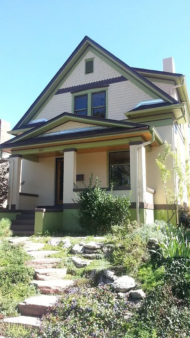 Building Photo - 860 S Sherman St