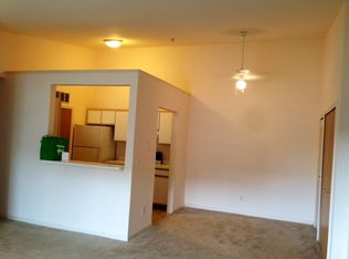 15905 Goddard Rd APT 306, Southgate, MI 48195