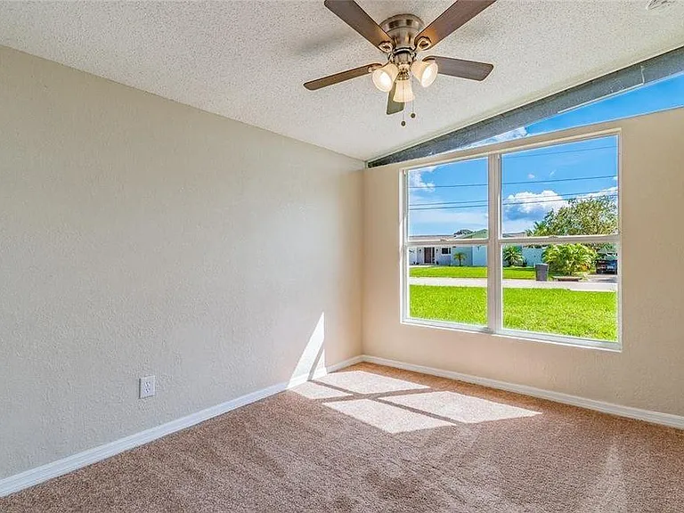 139 Sunlit Cove Dr NE — Photo 21