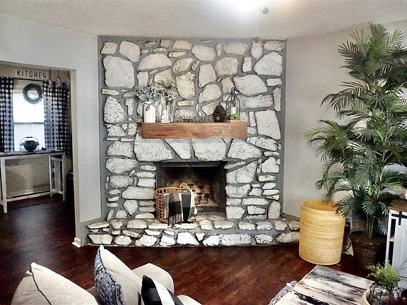 4th image of 3437 Cloudland Dr