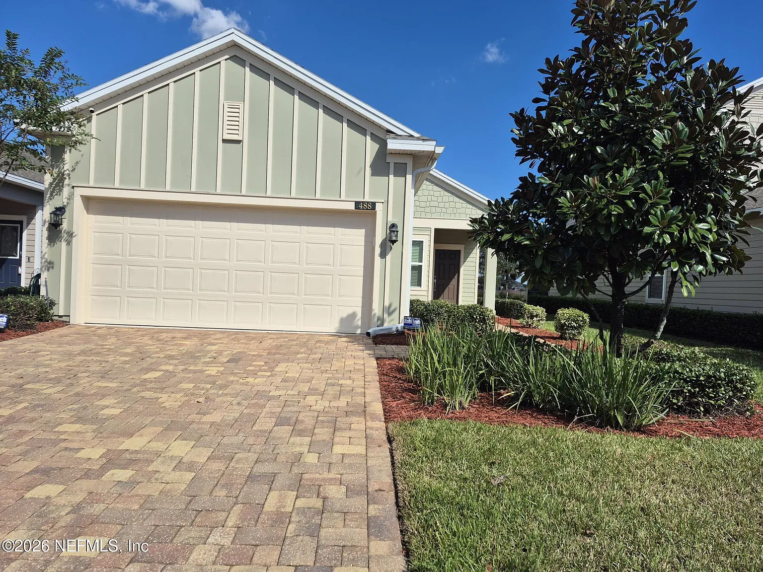 4 bed, 2.5 bath, 1875 sqft, $2,275 — Photo 1