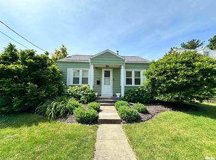 916 E Forrest Hill Ave, Peoria, IL 61603