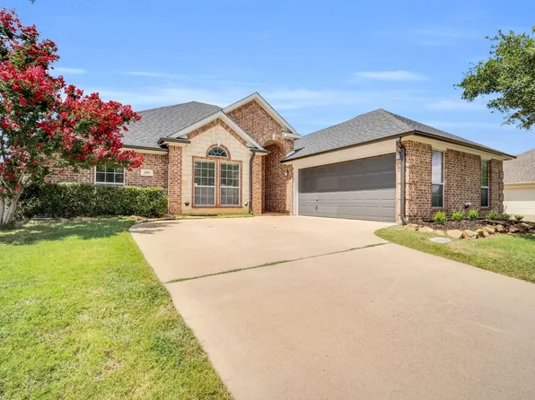 205 Lawson Farms Dr, Midlothian, TX 76065