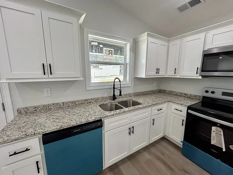 79 Bluegrass Dr — Photo 4