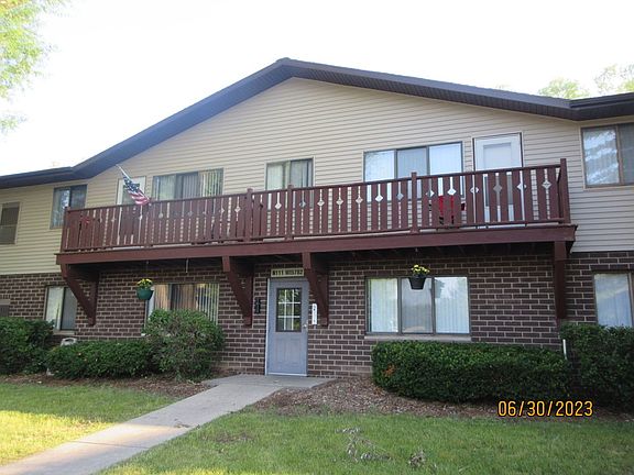 4th image of N111W15782 Vienna Ct #16