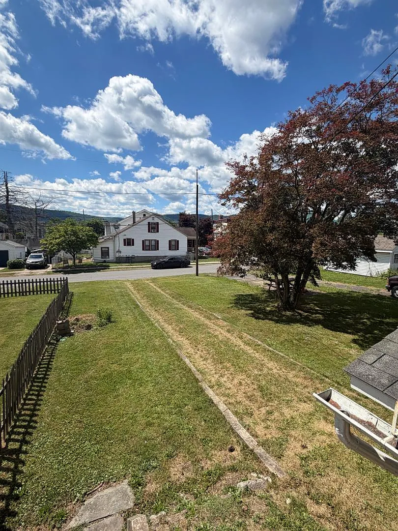 1239 High St — Photo 2