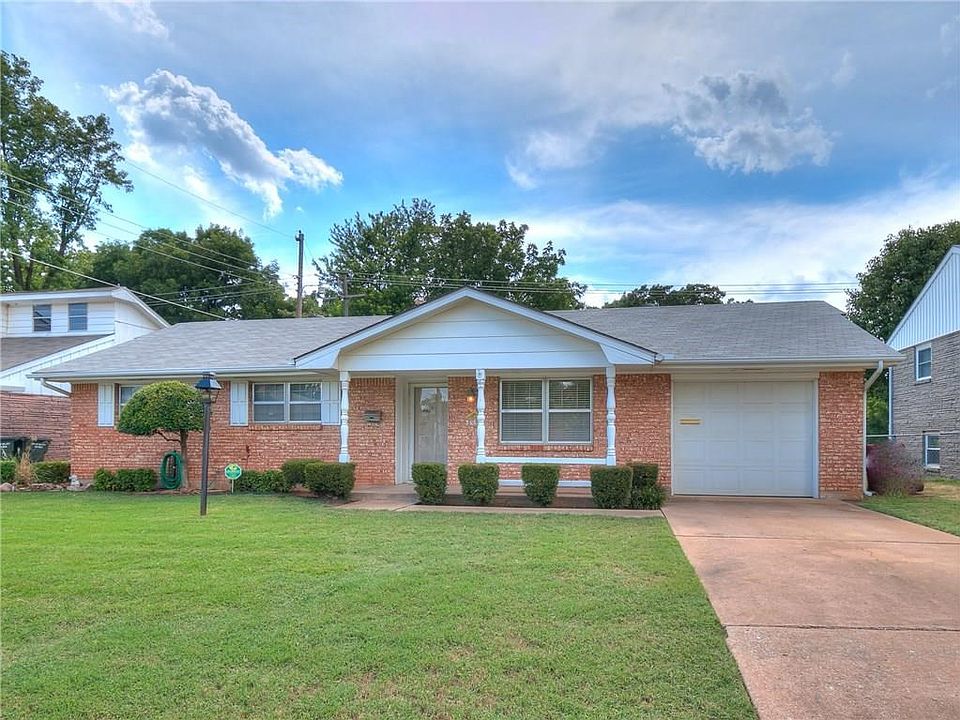 Great curb appeal, quiet neighborhood