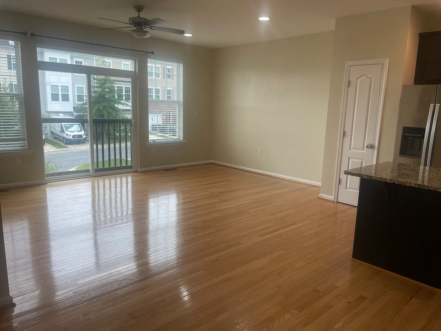 62 Corporate Blvd — Photo 2
