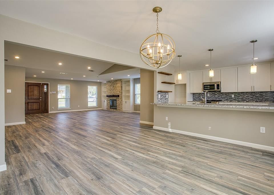 1st image of 3808 Oak Arbor Dr