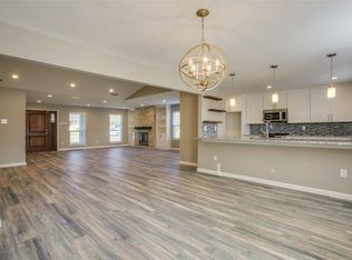 3808 Oak Arbor Dr, Dallas, TX 75233