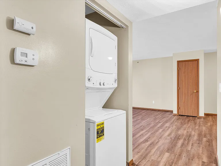1-6 Rainbow Cir — Photo 13