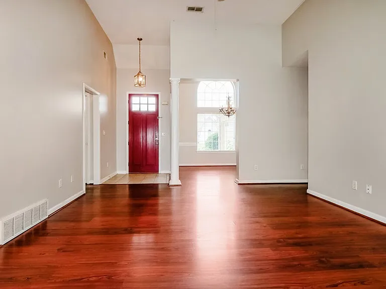 9555 Morning Shadow Dr — Photo 6