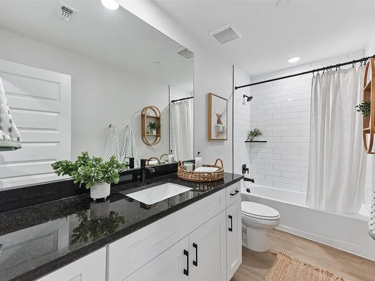 9304 Felix Sparke Dr — Photo 15