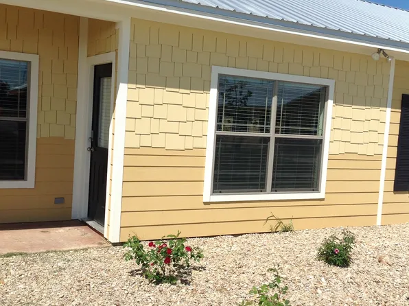 The Commons of Cameron, 1200 W 16th St, Cameron, TX 76520