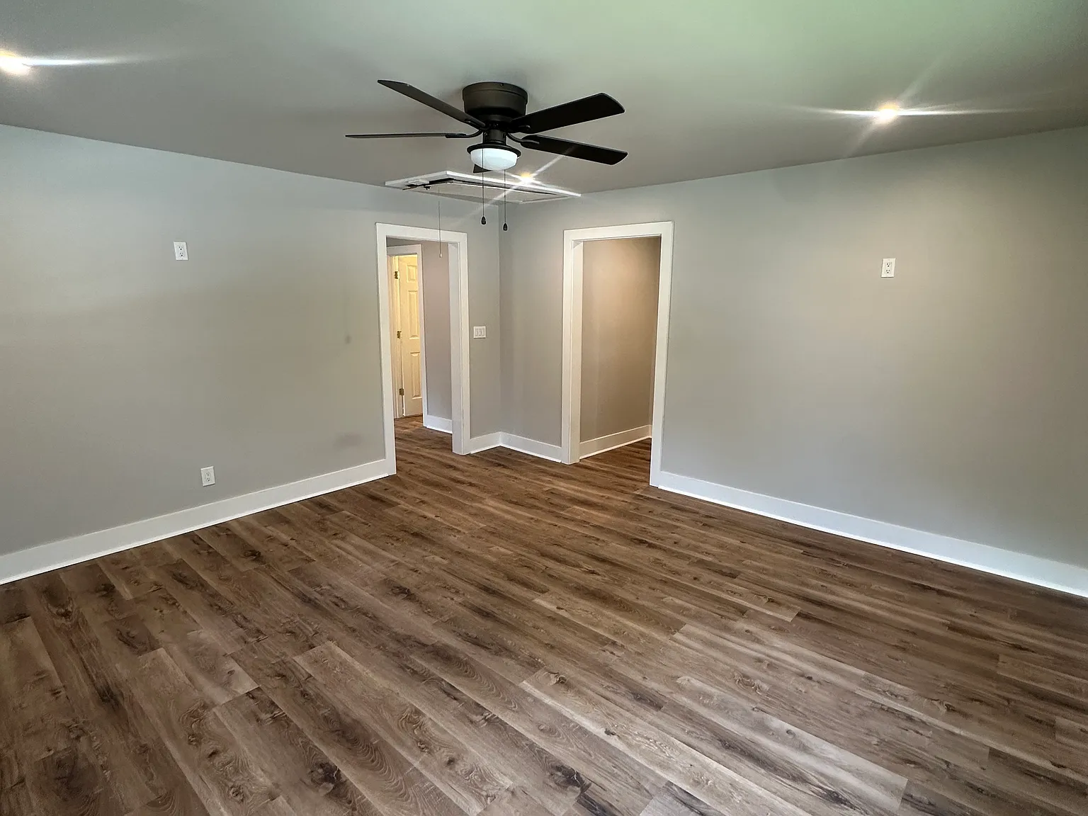 2 bed, 1.5 bath, $1,099 — Photo 4
