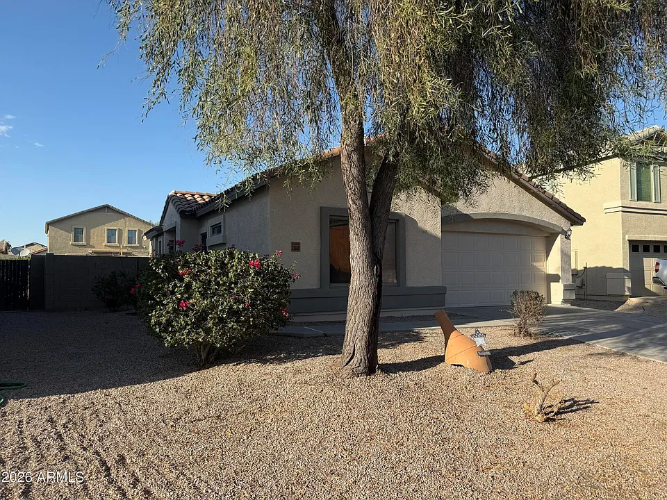 23650 W Tamarisk Ave