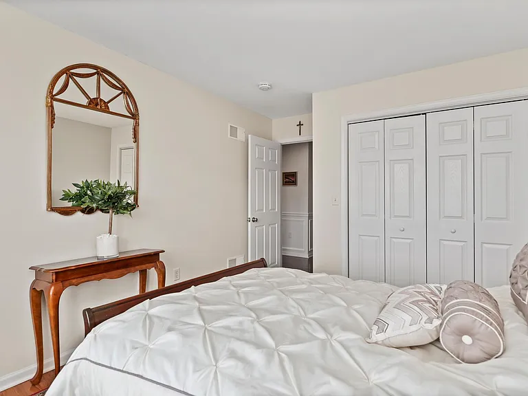 6330 Mercury Dr — Photo 31