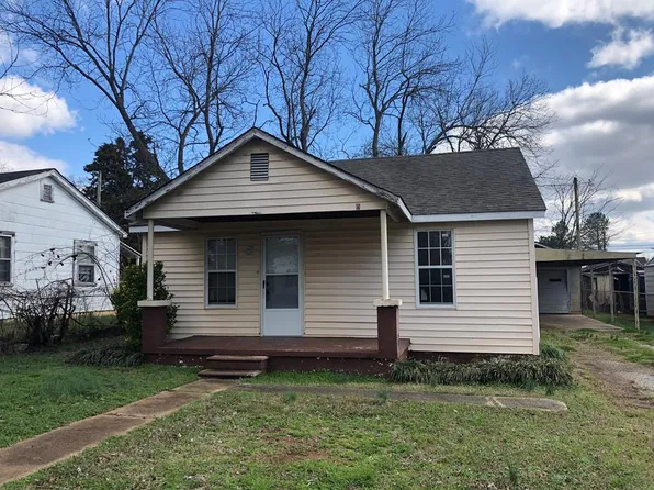 1104 13th Ave, Sheffield, AL 35660