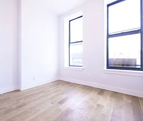 Rented by Tapiro Realty