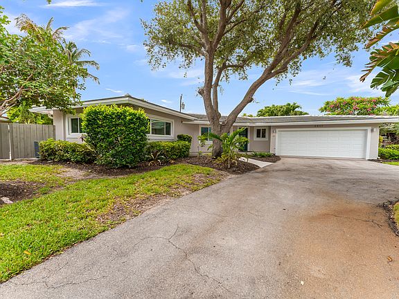 3rd image of 3617 NE 24th Avenue