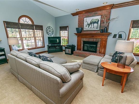 3rd image of 3001 Sussex Ct