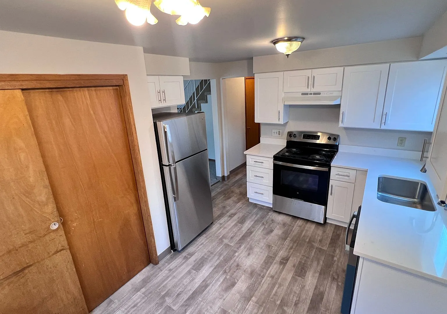 Lake St. 4-Plex — Photo 4
