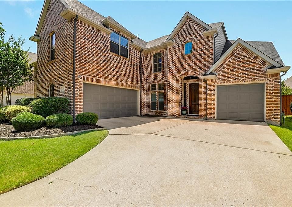1st image of 15629 Crown Cove Ln