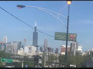 500 S Oakley Blvd #3, Chicago, IL 60612