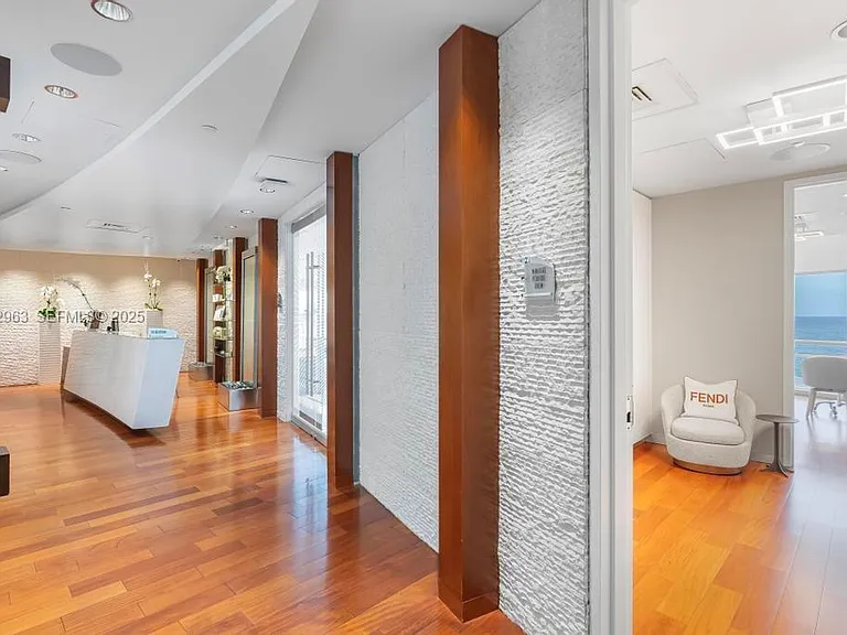 17121 Collins Ave #903 — Photo 34
