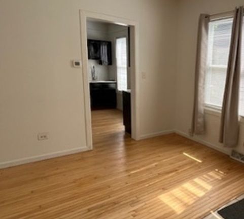 3rd image of 13841 Forest Ave