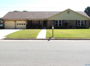 2211 Anderson Dr SW, Decatur, AL 35603