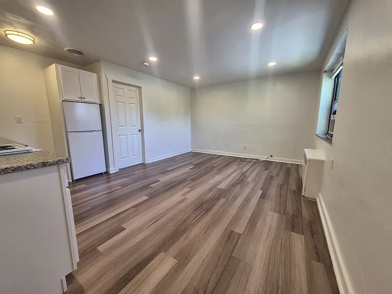 Shadyside Apartments — Photo 66