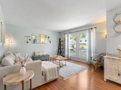 8367 W 101st Street Cir, Bloomington, MN, 55438