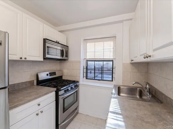 7811 Main Street #1G, Flushing, NY 11367