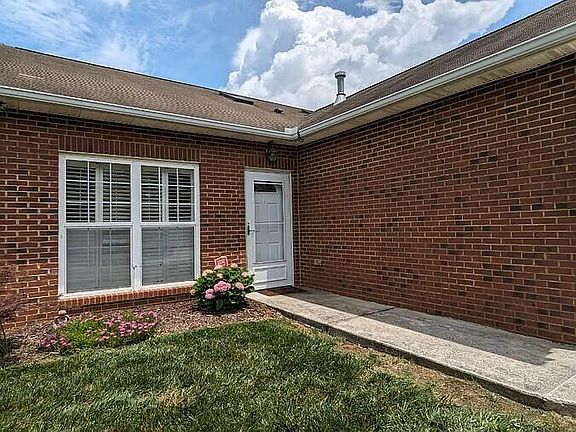2nd image of 7823 Ellisville Ln